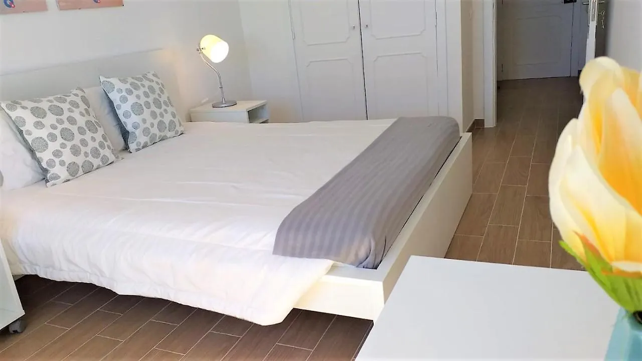 T1 Mira Praia 7 - Remodelado, Ar-Condicionado, Vista Mar, Wifi Quarteira 0*,