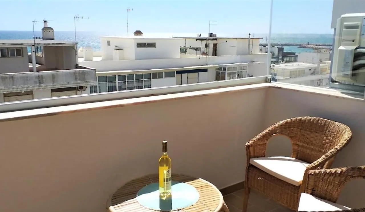 Apartamento T1 Mira Praia 7 - Remodelado, Ar-Condicionado, Vista Mar, Wifi Quarteira