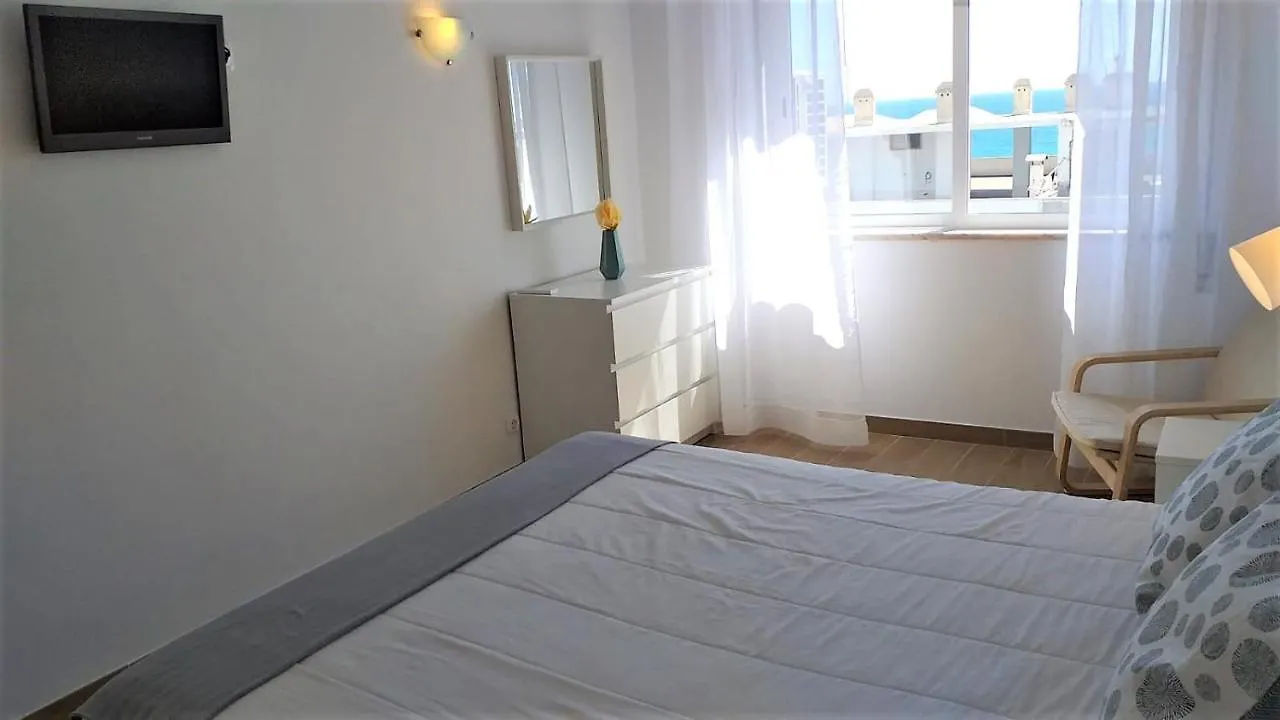 Apartment T1 Mira Praia 7 - Remodelado, Ar-Condicionado, Vista Mar, Wifi Quarteira