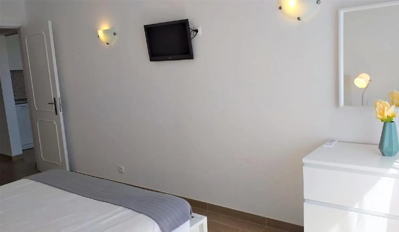 T1 Mira Praia 7 - Remodelado, Ar-Condicionado, Vista Mar, Wifi Quarteira