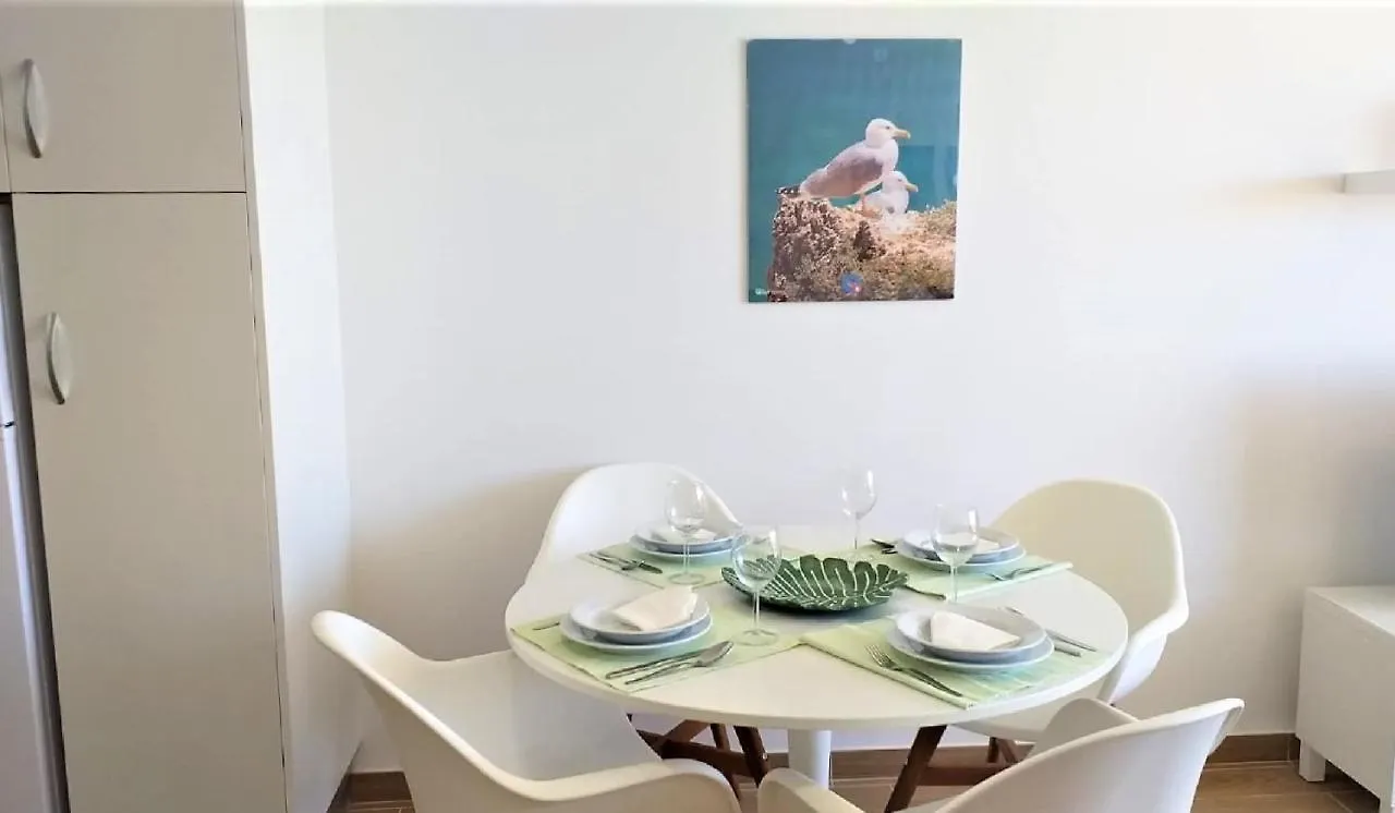 Apartamento T1 Mira Praia 7 - Remodelado, Ar-Condicionado, Vista Mar, Wifi Quarteira Portugal